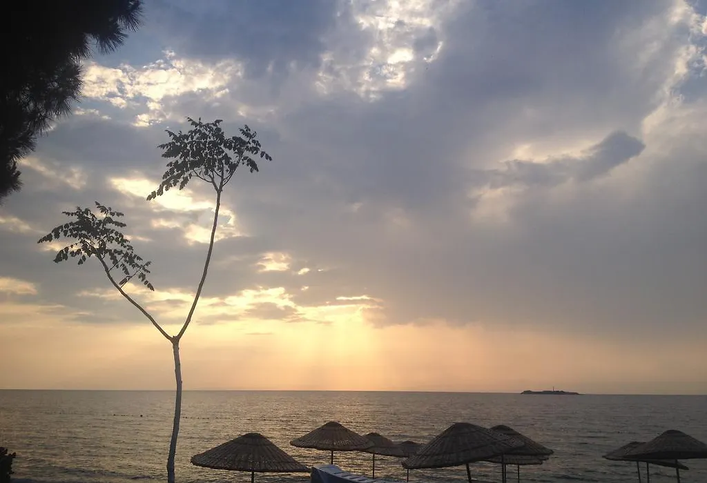 Yarar Hotel-1