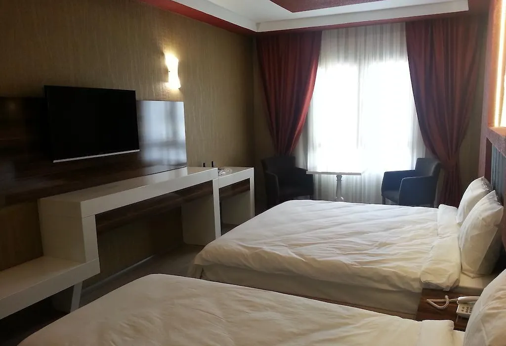 Ozcelik Hotel-1