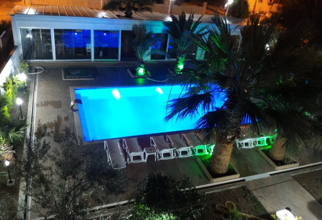 Uzunhan Hotel-1
