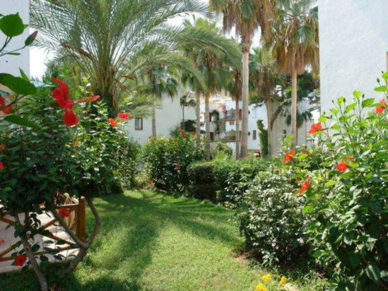 Antik Garden And Hotel Antik-1