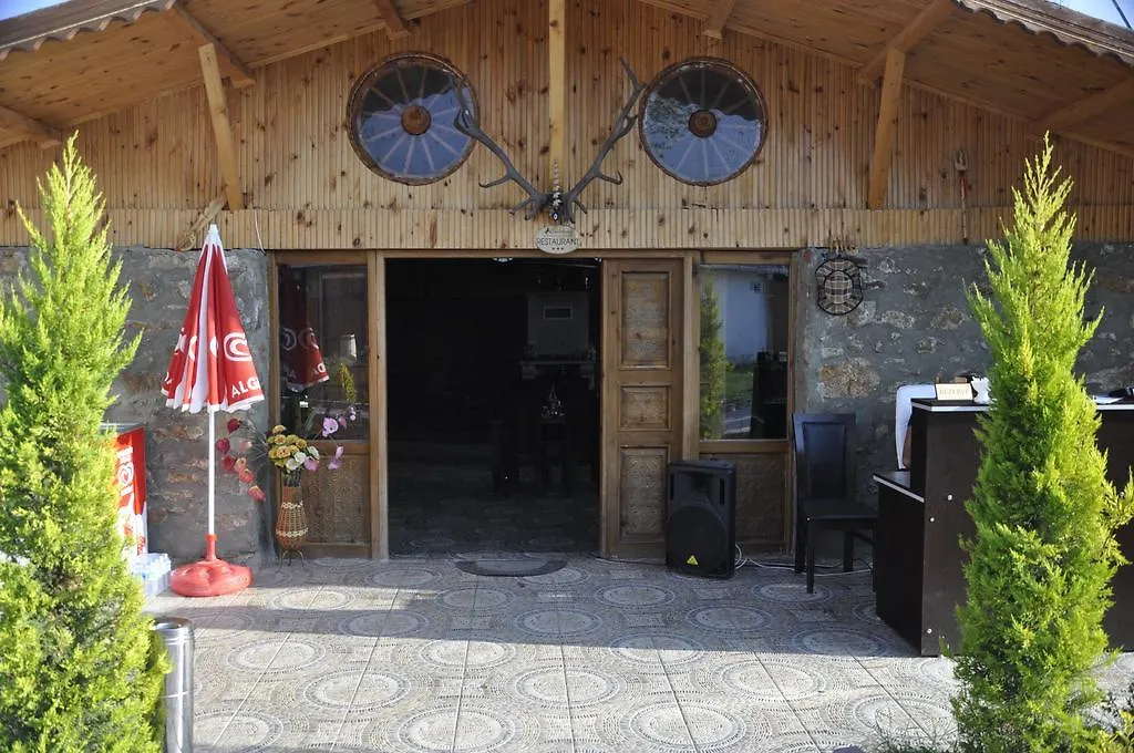 Emirbey Atli Turizm Dogal Yasam Koyu-1