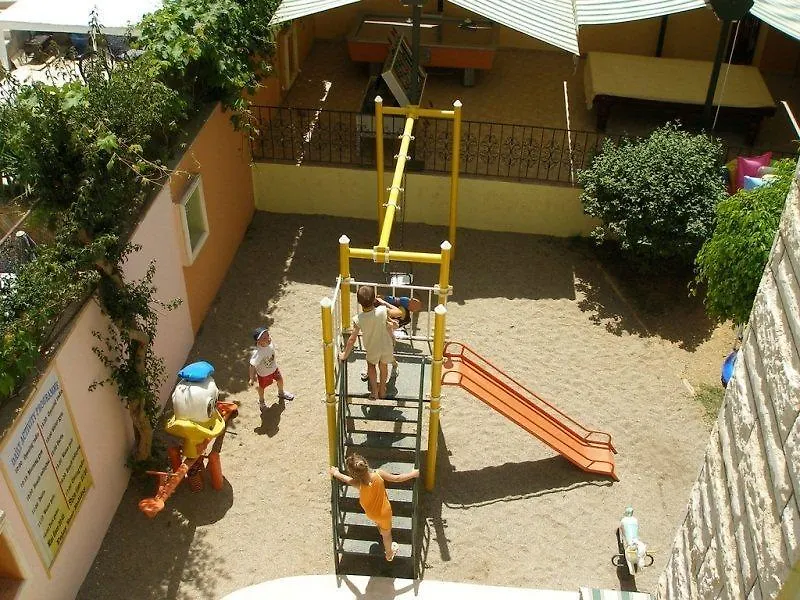 May Garden Club Hotel-1