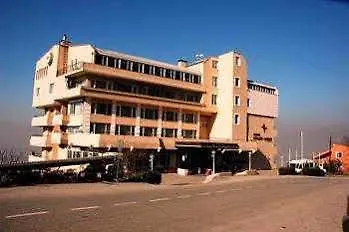 Otel Buyukyildiz-1