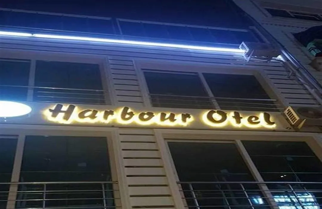 Harbour Otel-1