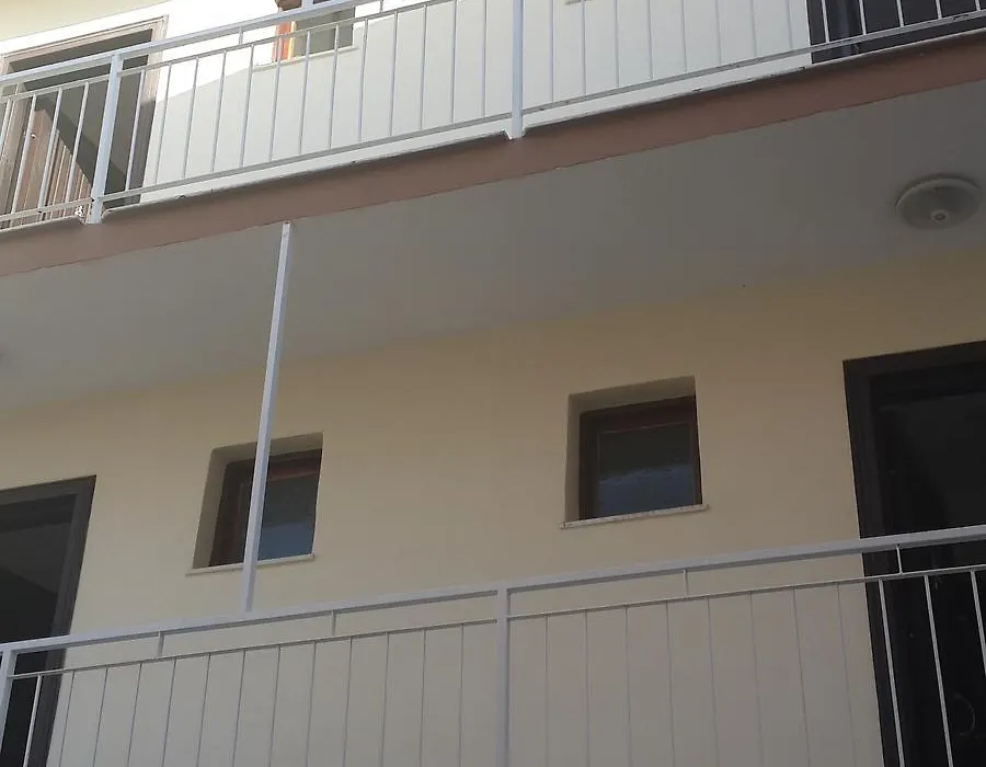 Deniz Kizi Hotel-1
