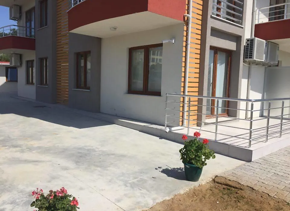 Yasar Apart-1