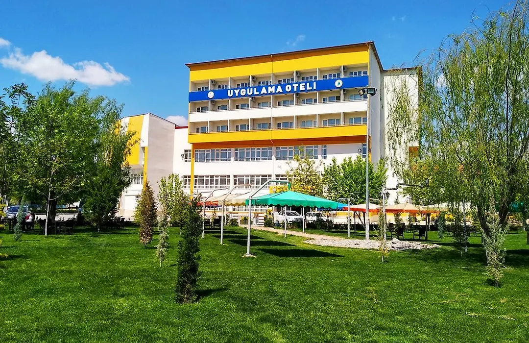 Uluirmak Uygulama Oteli-1