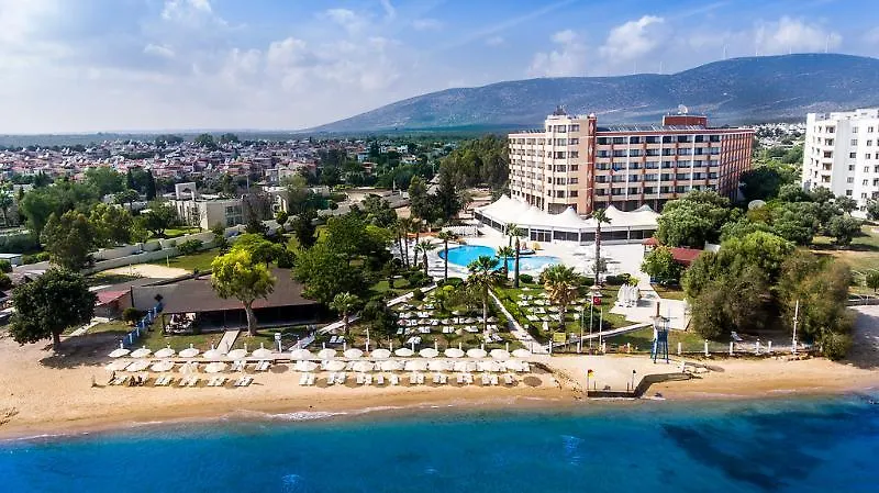 The Holiday Resort-1
