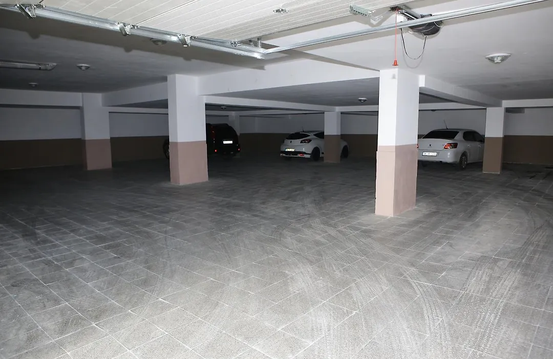 Aden Apart-1