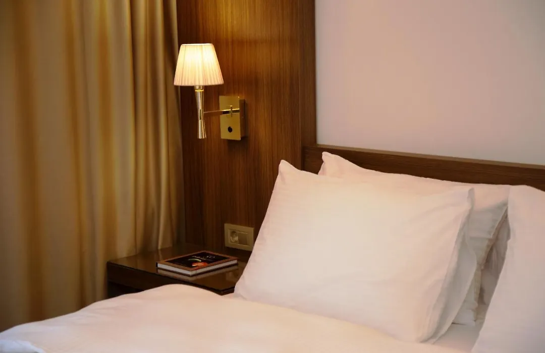 Tn&Co Exclusive Cip Suites And Primeclass Rooms (Adults Only)-1