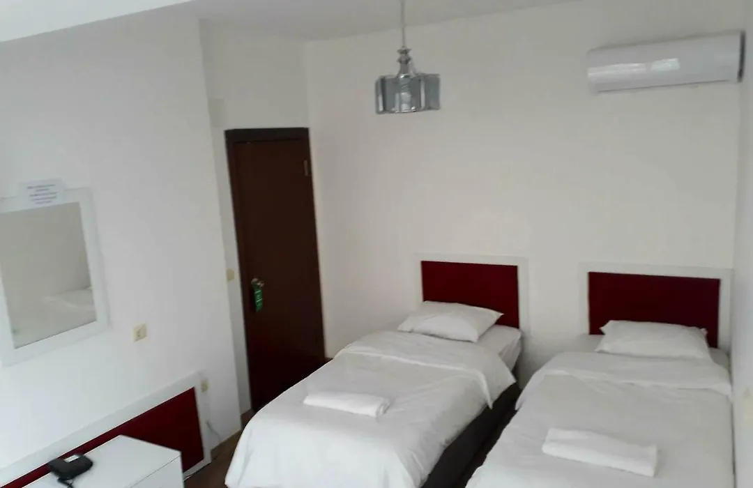 Yesilirmak Otel Paris Carsamba-1