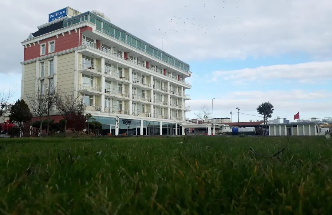 Pelikan Hotel-1