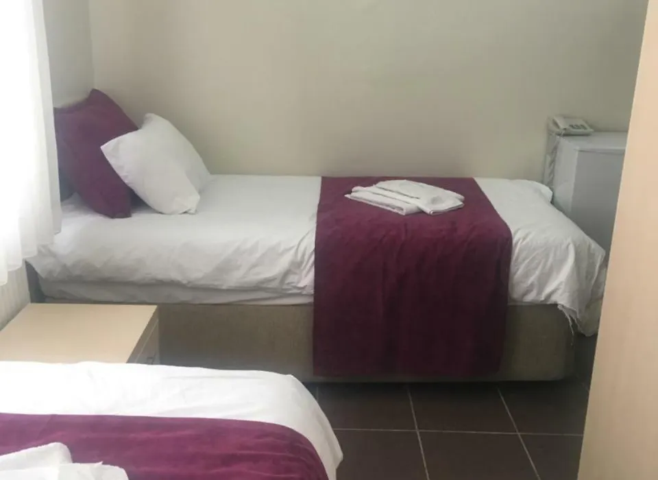 Otel Dede-1