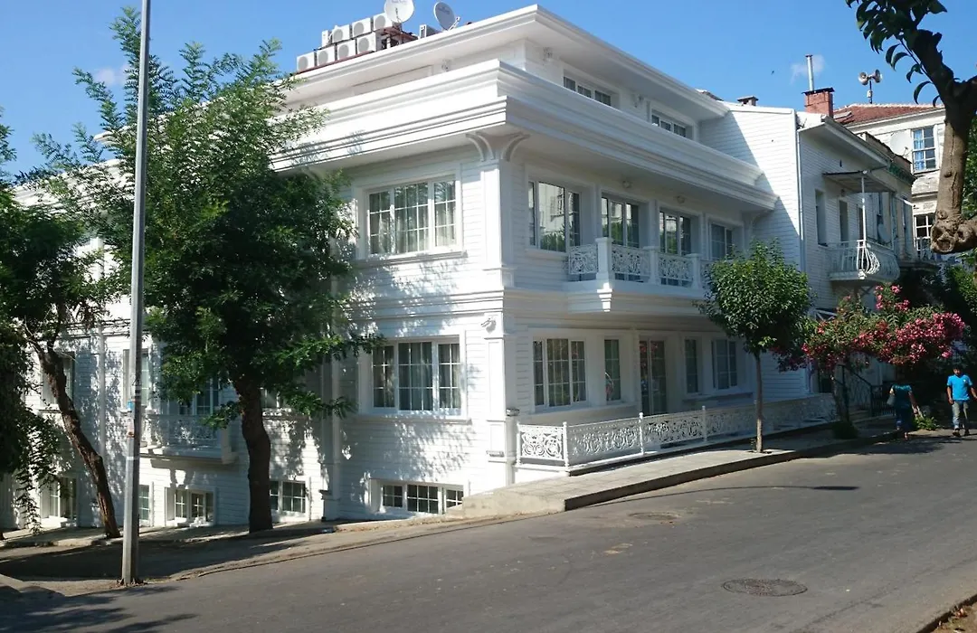 Buyukada Cankaya Hotel-1