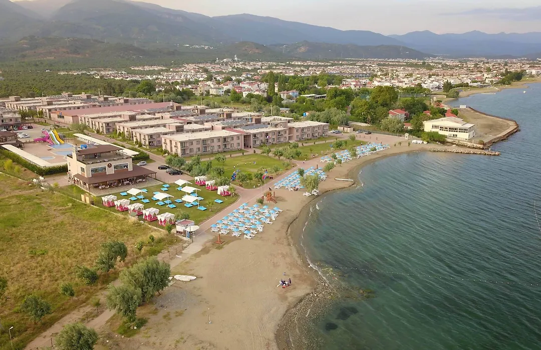 Heramis Thermal Resort-1