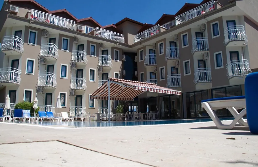 Remer Hotel-1