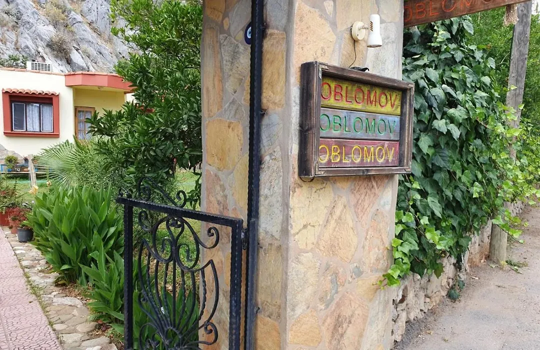 Oblomov Hotel-1