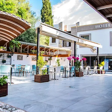 Blue Bay Beach Hotel (Adults Only)-3