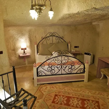 Caftan Cave Suites-2