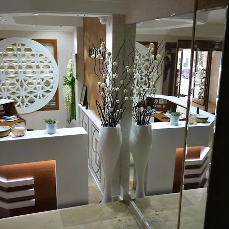 Es Hotel-2