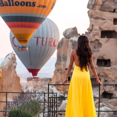 Seki Cave Hotel, Wake Up To Hot Air Balloons-2