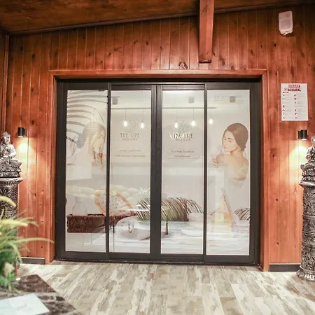 The Life Hotel & Spa-3