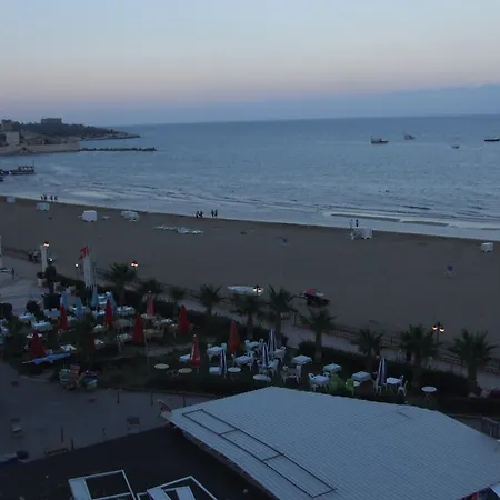 Nisan Hill Hotel-2