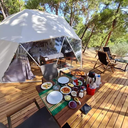 Foca Dome Glamping Suits-2