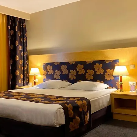 Perissia Hotel & Convention Centre-3