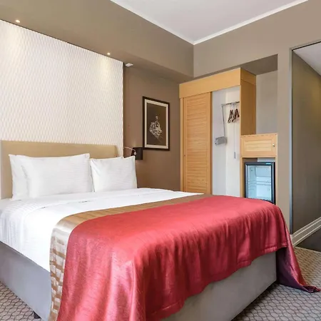 Ramada Plaza By Wyndham Eskisehir-3