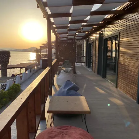 Elma Beach Bungalow-2