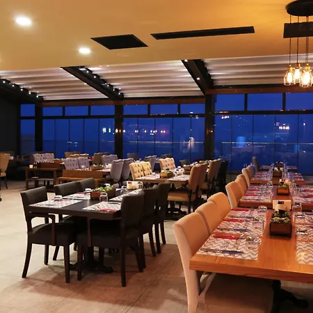 Pasaport Pier Hotel-3