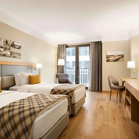 Ramada Hotel & Suites By Wyndham Adana-3