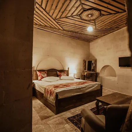 Kismet Cave Mansion-2