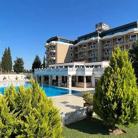 Premier Vista Hotel-3
