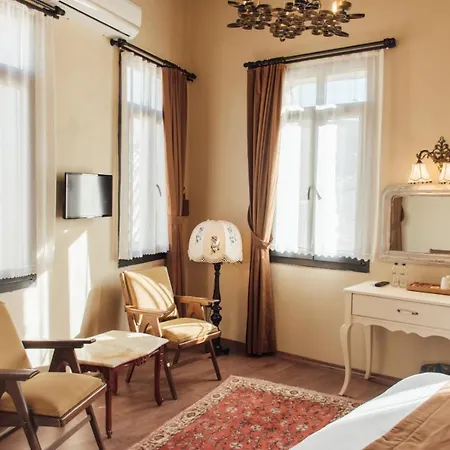 Sakli Tas Konak Otel-3