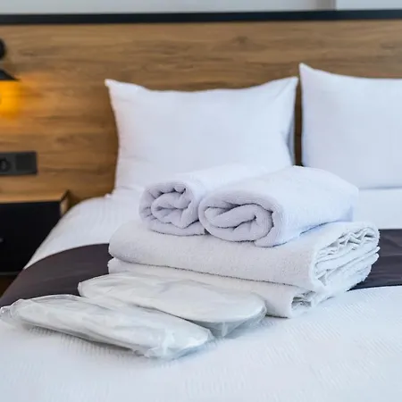 Comfort Center Suit Hotel-3