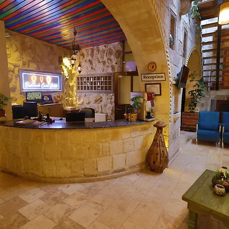 Bedrock Cave Hotel (Adults Only)-2