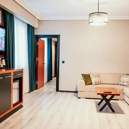 Grand Vaves Hotel-2