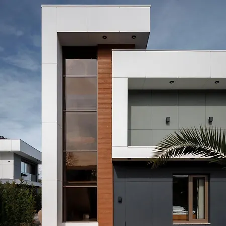 Lulus Villas-3