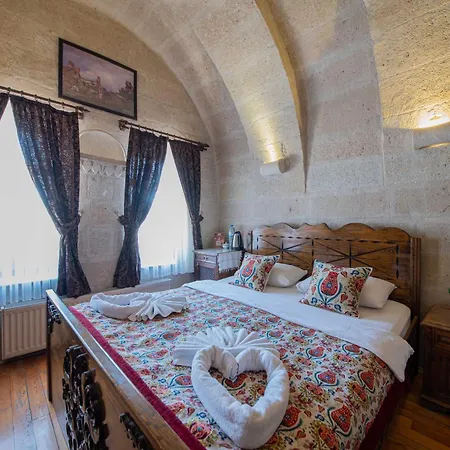Safran Cave Hotel-3