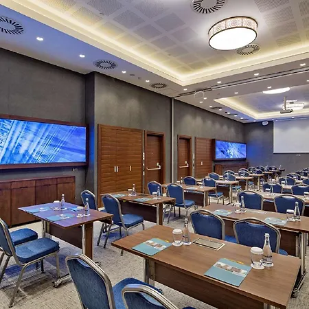 Hilton Garden Inn Izmir Bayrakli-3