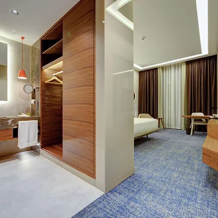 DoubleTree by Hilton Adana-2