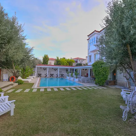Peremere Alacati Otel-2