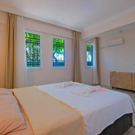 Villa Lavin-2