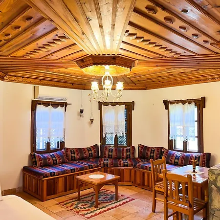 Liya Boutique Hotel & Suites-3