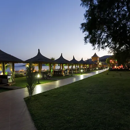 Latanya Park Resort-3
