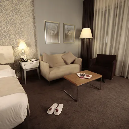 Ramada Plaza by Wyndham Istanbul Asia Airport-3