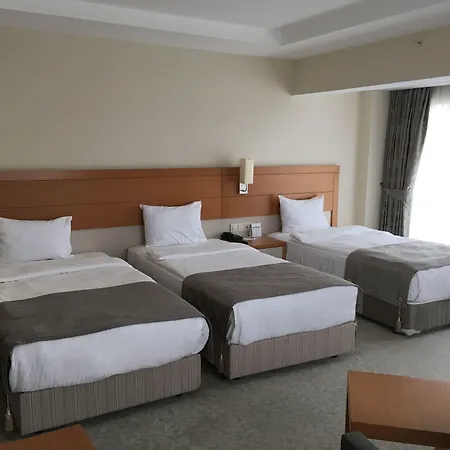 Mercia Hotels & Resorts-2