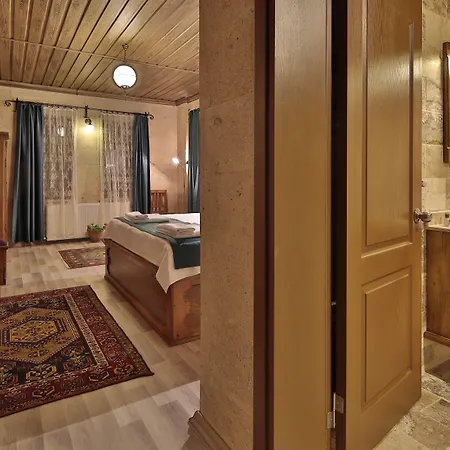 Cappadocia View Suit-3